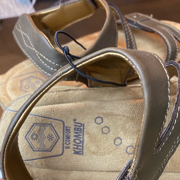 khombu sandals brown